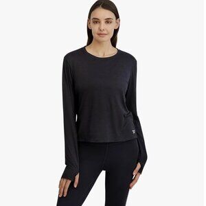 NWOT Reebok Reebok Relaxed Long Sleeve Exercise Top with Thumb-holes black
